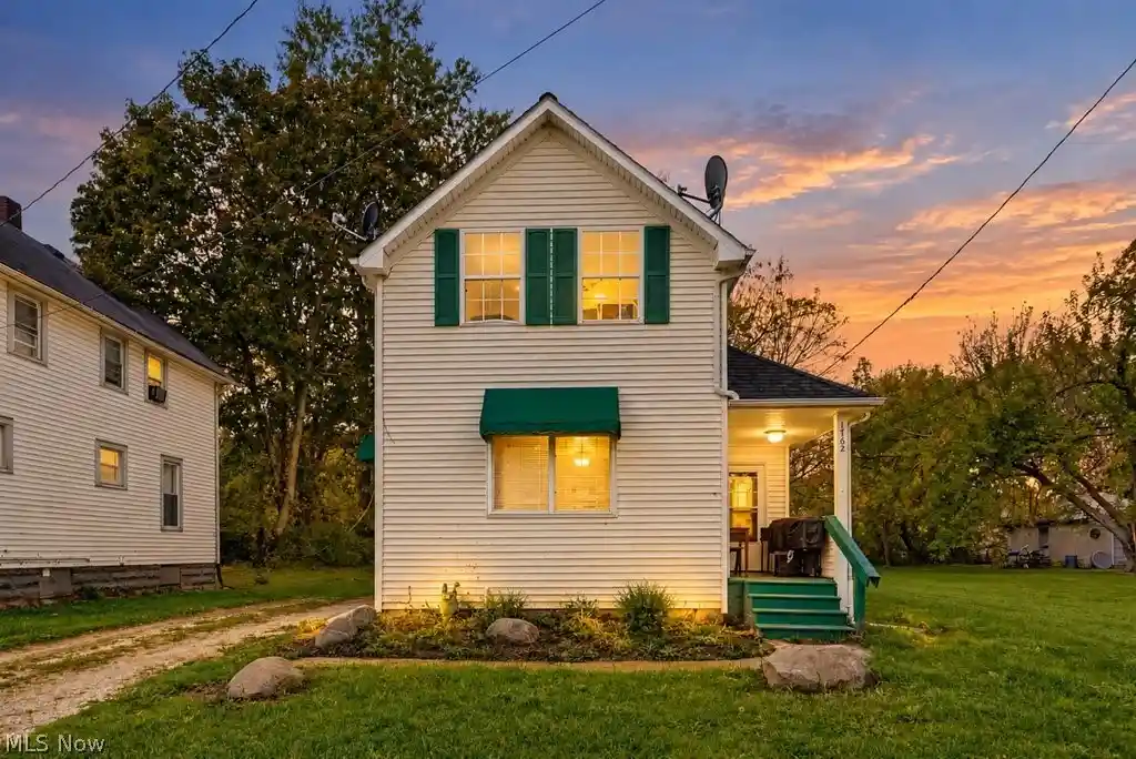 Single family home for sale at 1762 Oakdale Ave, Lorain, OH 44052 | MLS# 5256551