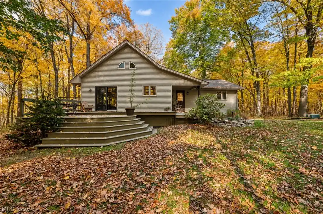 Single family home for sale at 6620 Silica Rd, Youngstown, OH 44515 | MLS# 5256516