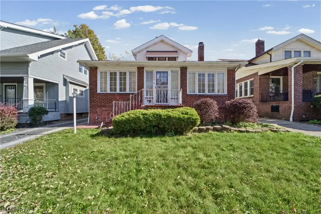Single family home for sale at 1023 Quilliams Rd, Cleveland, OH 44121 | MLS# 5256308