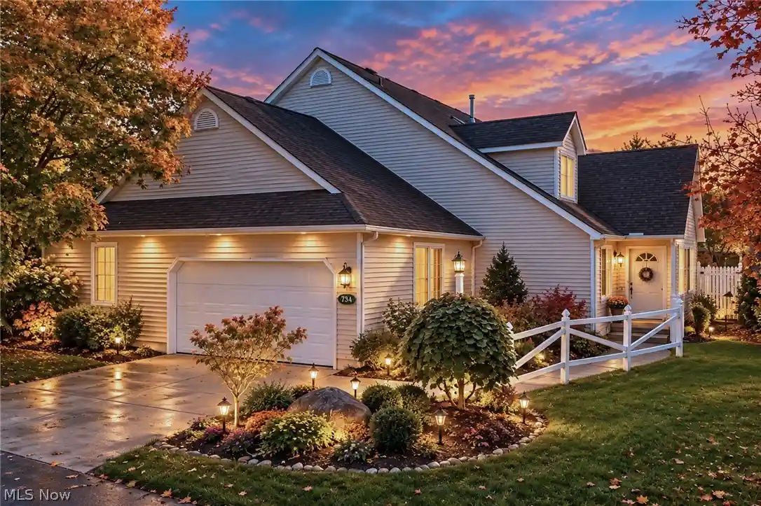 Photo 1 of Condo for sale at 734 Hunters Trl, Akron, OH 44313 | MLS# 5256123 | Listing updated on 2026-10-29
