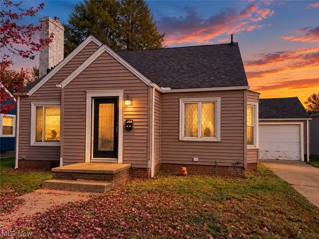 Single family home for sale at 1220 Delverne Ave SW, Canton, OH 44710 | MLS# 5253926