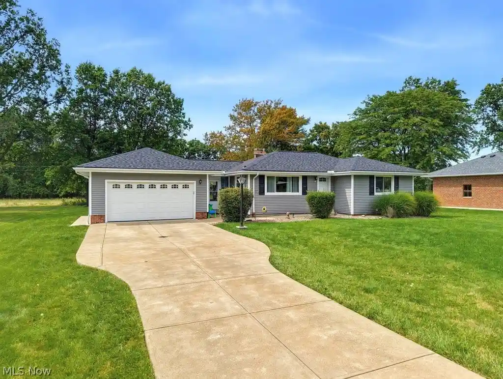 Photo 1 of Single family home for sale at 6350 Aster Dr, Independence, OH 44131 | MLS# 5248537 | Listing updated on 2026-10-29