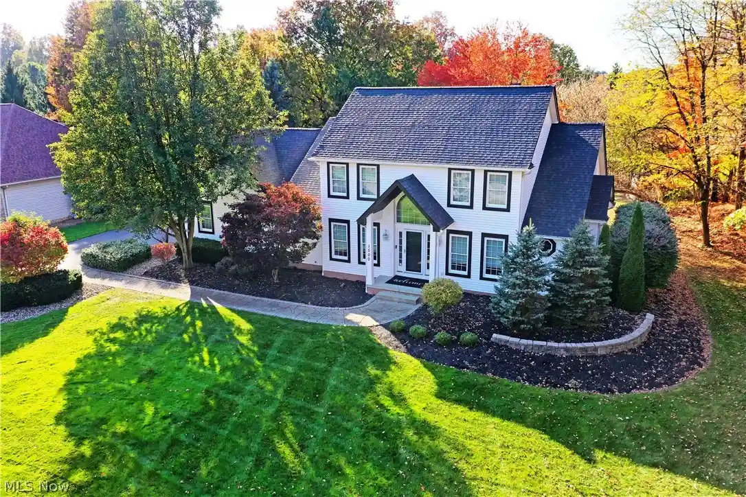 Photo 1 of Single family home for sale at 1500 Brittainy Oaks Trl Ne, Warren, OH 44484 | MLS# 5256485 | Listing updated on 2026-10-29