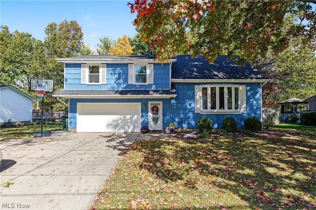 Photo 1 of Single family home for sale at 1879 Hibbard Dr, Stow, OH 44224 | MLS# 5253000 | Listing updated on 2026-10-29