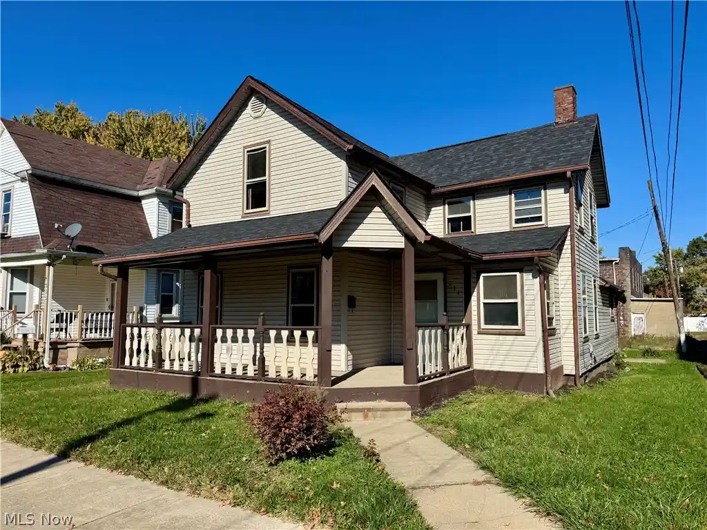 Single family home for sale at 234 Rosenberry St, Alliance, OH 44601 | MLS# 5256756