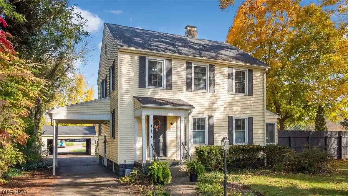 Single family home for sale at 1267 Newark Rd, Zanesville, OH 43701 | MLS# 5256314