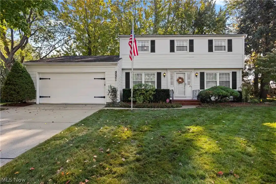 Photo 1 of Single family home for sale at 4521 Newbury Dr, Vermilion, OH 44089 | MLS# 5255112 | Listing updated on 2026-10-28