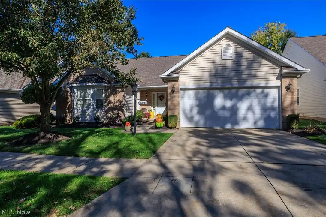 Single family home for sale at 18382 Winding Oak Dr, Cleveland, OH 44130 | MLS# 5255701