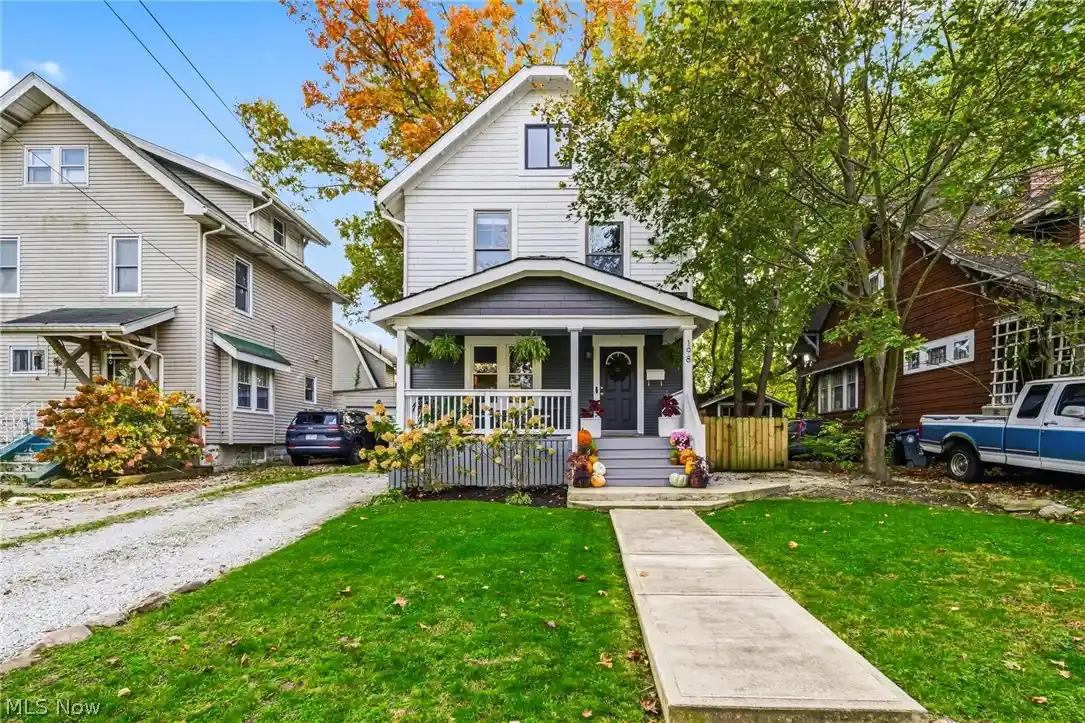 Single family home for sale at 198 E Brookside Ave, Akron, OH 44301 | MLS# 5256876