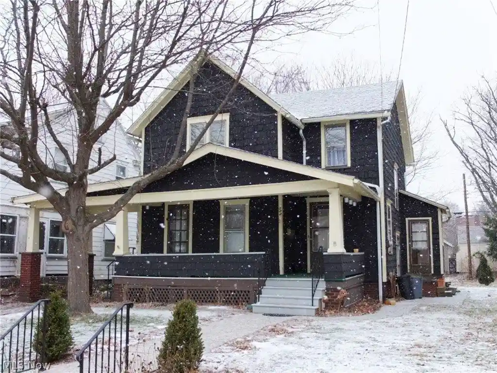 Photo 1 of Single family home for sale at 523 21st Street Nw, Canton, OH 44709 | MLS# 5256914 | Listing updated on 2026-10-29