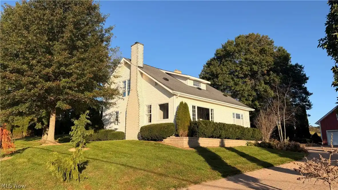 Single family home for sale at 3245 Battlesburg St SE, East Sparta, OH 44626 | MLS# 5256135
