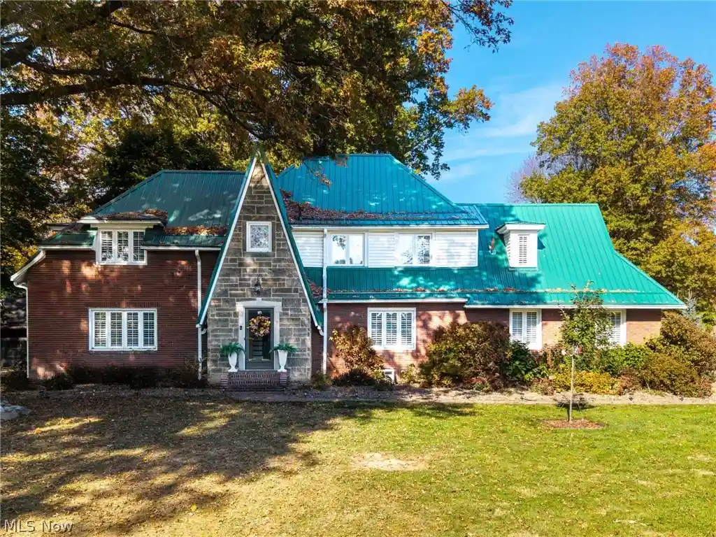 Single family home for sale at 3571 Greenwich Rd, Norton, OH 44203 | MLS# 5253889 | Listing updated on 2026-10-29