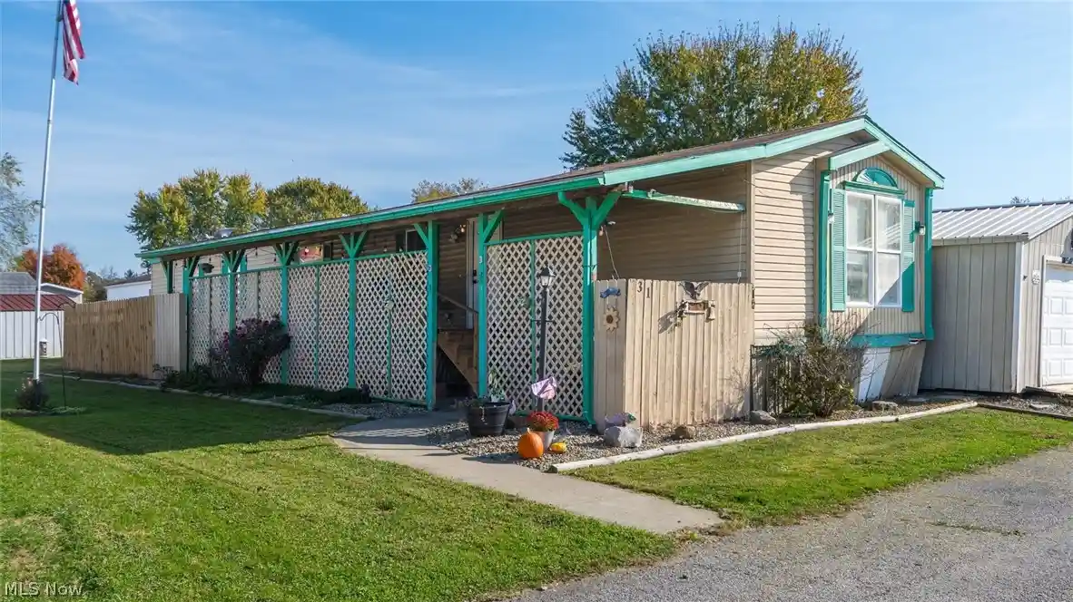 Single family home for sale at 31 Joyce, Zanesville, OH 43701 | MLS# 5257039