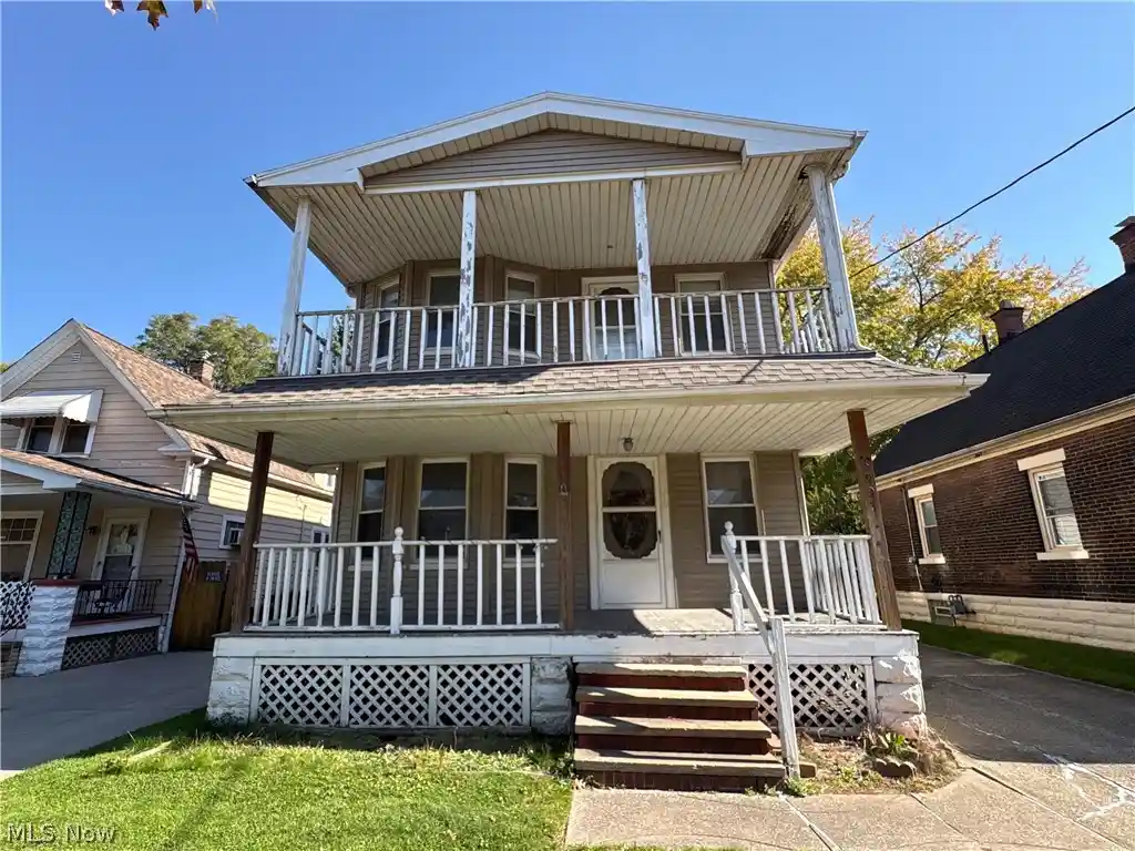 Multi family home for sale at 3997 East 54th St, Newburgh Heights, OH 44105 | MLS# 5257038