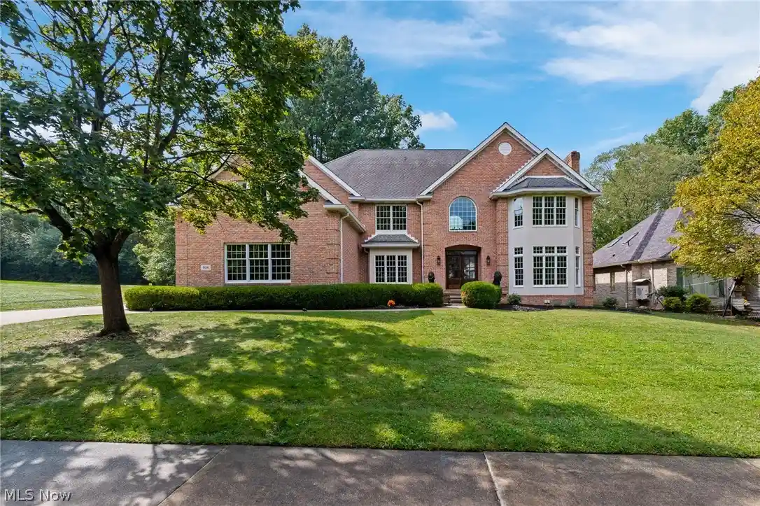 Photo 1 of Single family home for sale at 834 Eaton Park Ln, Akron, OH 44303 | MLS# 5257059 | Listing updated on 2026-10-29