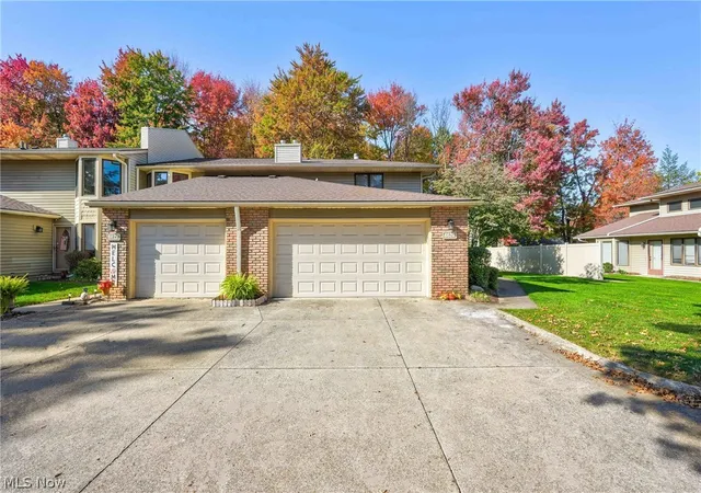 Photo 1 of Townhouse for sale at 6620 Ivy Ln, Cleveland, OH 44130 | MLS# 5256634 | Listing updated on 2026-10-30