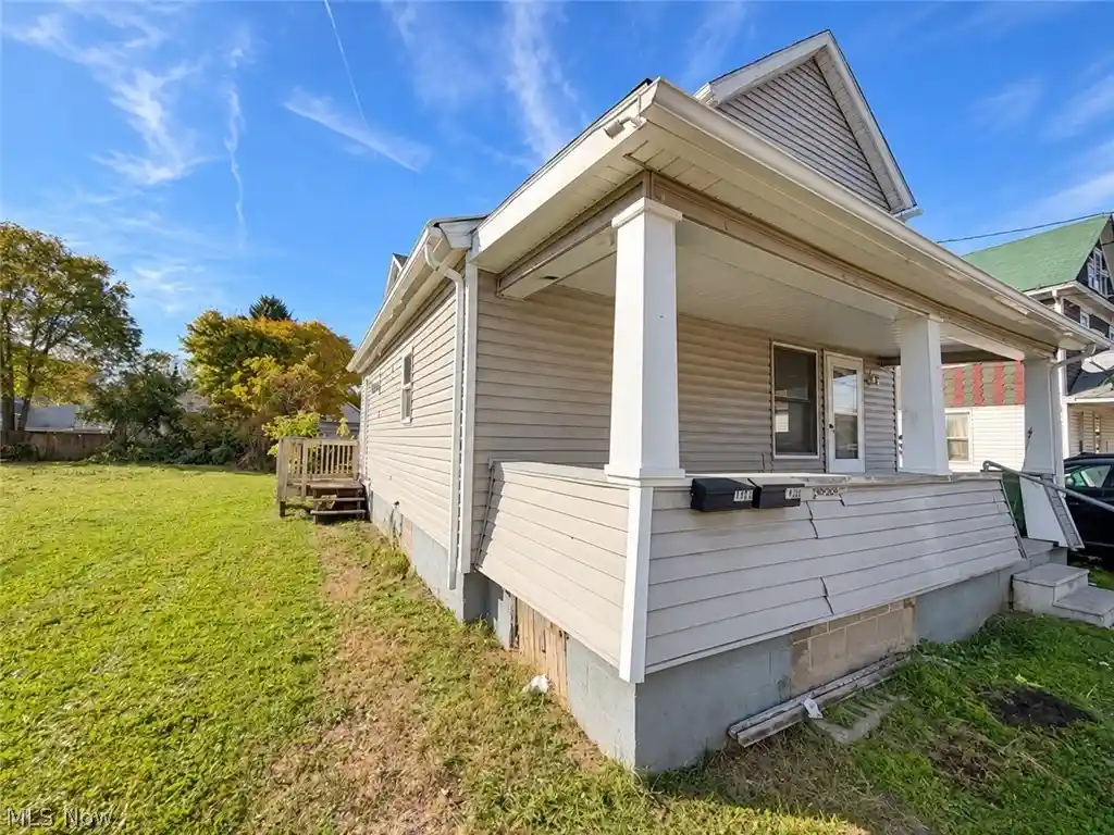 Photo 1 of Multi family home for sale at 140 14th Street Nw, Barberton, OH 44203 | MLS# 5257027 | Listing updated on 2026-10-29