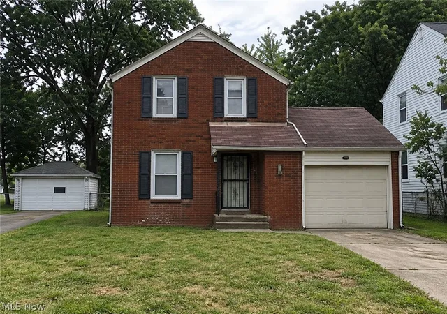 Single family home for sale at 1030 Highland Park Blvd, Lorain, OH 44052 | MLS# 5257043