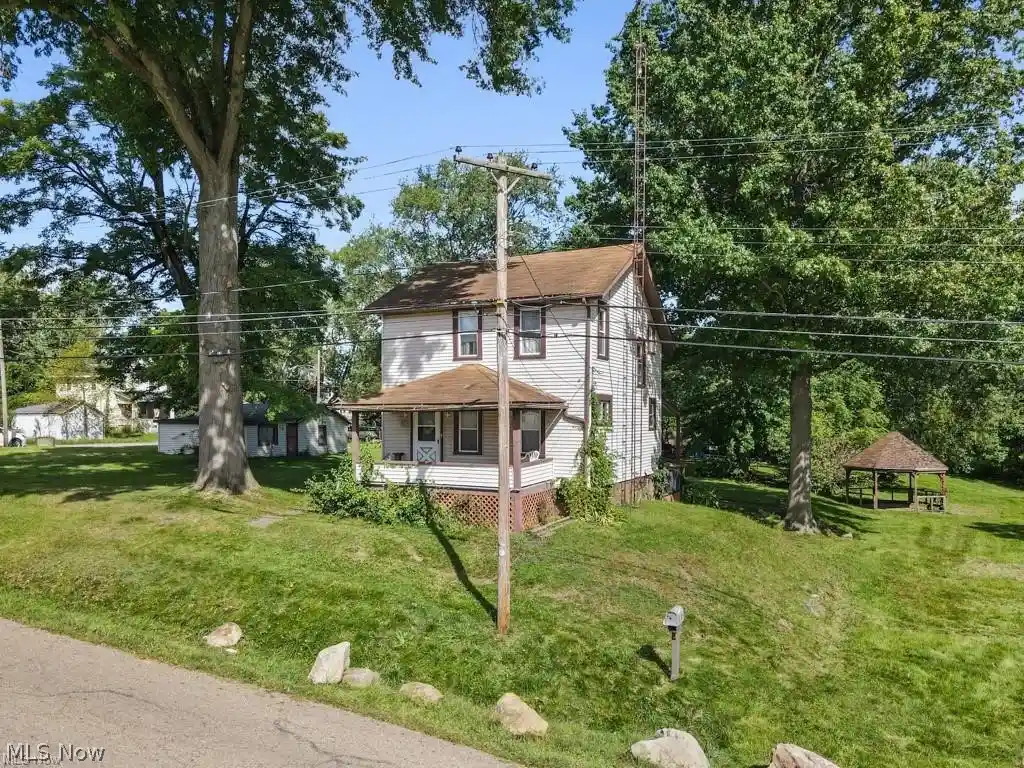 Single family home for sale at 328 Keystone St, Alliance, OH 44601 | MLS# 5257130