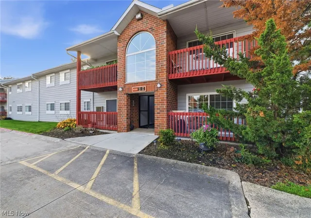 Photo 1 of Condo for sale at 27069 Oakwood Cir #214W, Olmsted Twp, OH 44138 | MLS# 5256331 | Listing updated on 2026-10-30