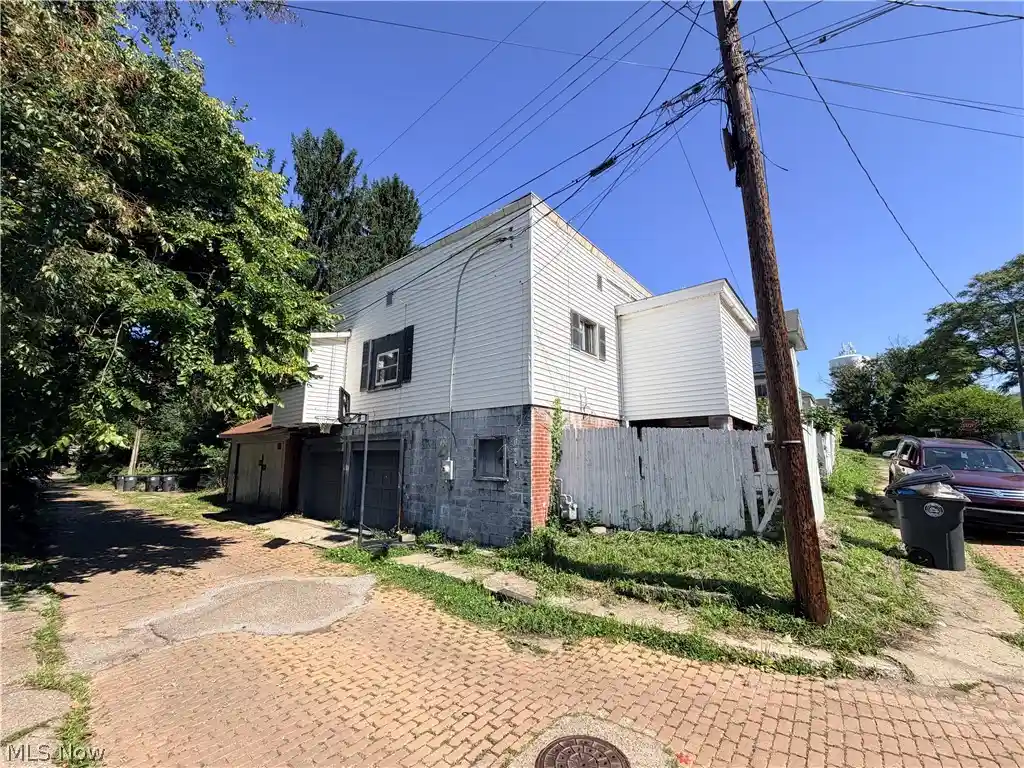 Single family home for sale at 1396 Euclid Rear Ave, Steubenville, OH 43952 | MLS# 5257085