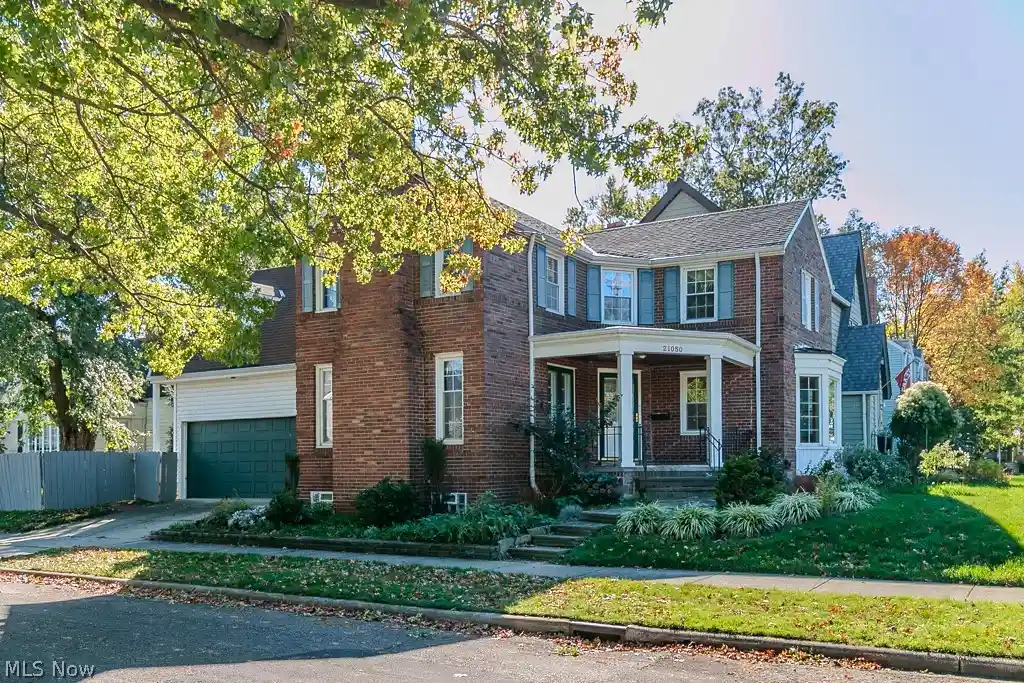 Single family home for sale at 21050 Edgecliff Dr, Euclid, OH 44123 | MLS# 5255030
