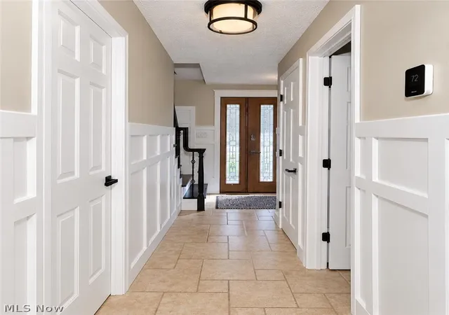Photo 3 of Single family home for sale at 2205 Hedgewood Ave, Alliance, OH 44601 | MLS# 5257227 | Listing updated on 2026-10-30