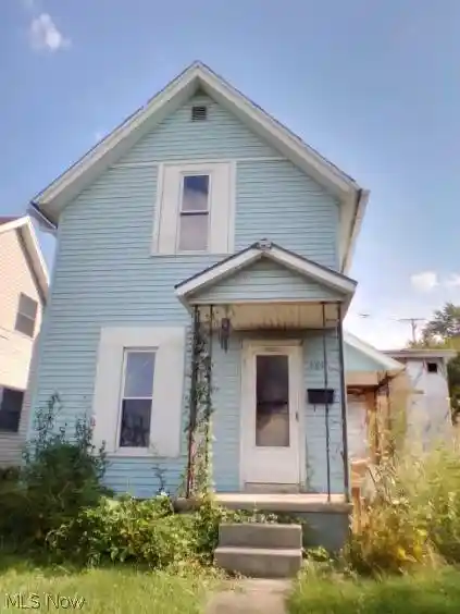 Photo 1 of Single family home for sale at 301 E Center St, Fostoria, OH 44830 | MLS# 5256159 | Listing updated on 2026-10-30