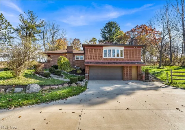 Photo 1 of Single family home for sale at 8633 Kinsman Rd, Novelty, OH 44072 | MLS# 5257127 | Listing updated on 2026-10-30
