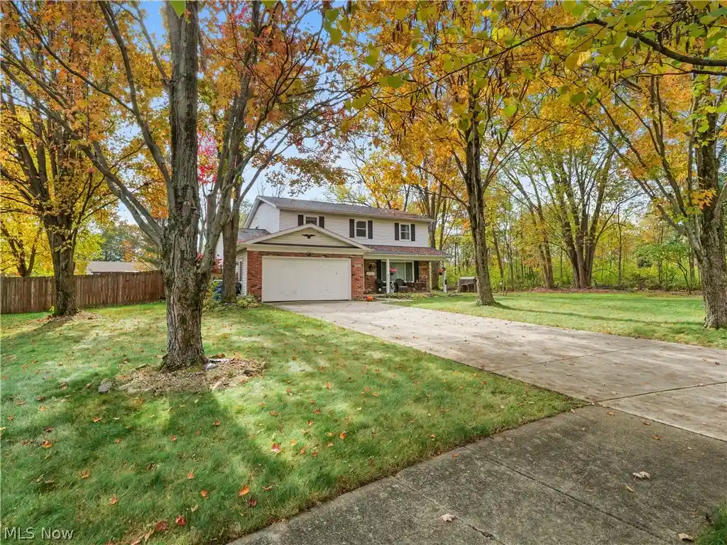 Single family home for sale at 30901 North Ct, North Olmsted, OH 44070 | MLS# 5257089