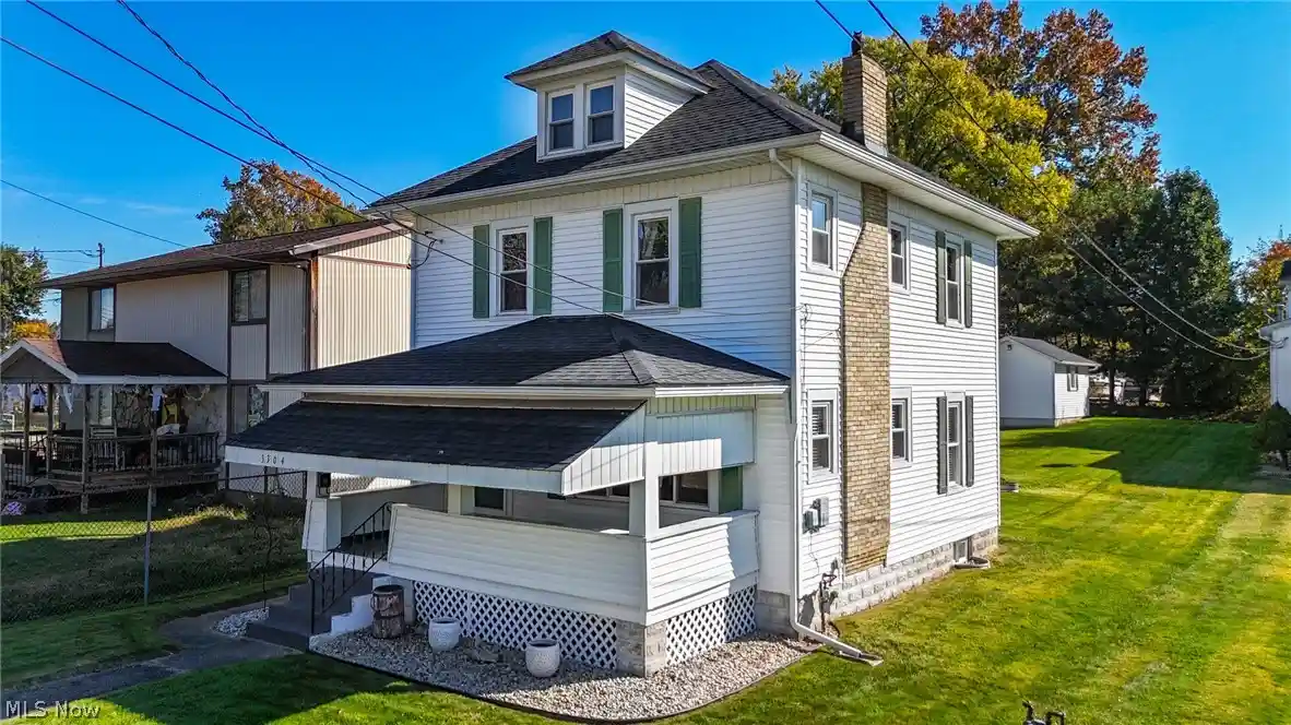 Photo 1 of Single family home for sale at 3304 Avery St, Parkersburg, WV 26104 | MLS# 5254515 | Listing updated on 2026-10-30