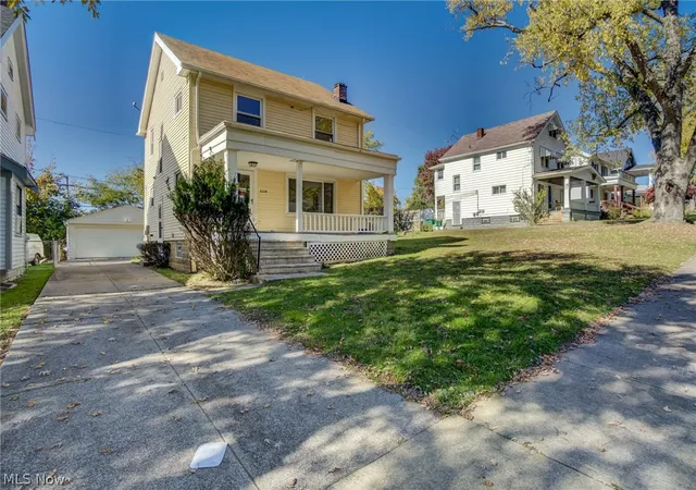 Photo 2 of Single family home for sale at 5328 Vine St, Maple Heights, OH 44137 | MLS# 5257260 | Listing updated on 2026-10-30