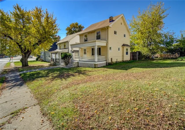 Photo 3 of Single family home for sale at 5328 Vine St, Maple Heights, OH 44137 | MLS# 5257260 | Listing updated on 2026-10-30
