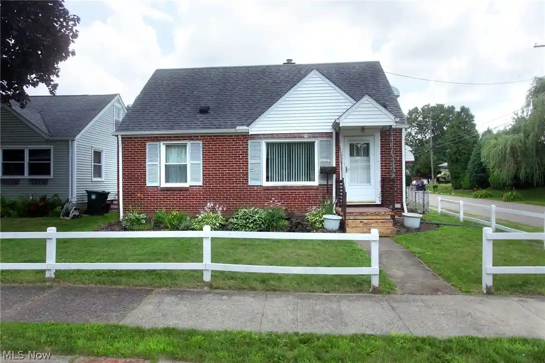 Single family home for sale at 1344 NW 24th Street, Canton, OH 44709 | MLS# 5257269