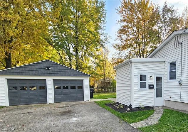 Photo 3 of Single family home for sale at 549 Case Ave, Elyria, OH 44035 | MLS# 5256300 | Listing updated on 2026-10-30