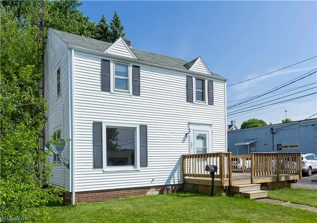 Photo 1 of Single family home for sale at 1341 Ridgeway Pl Nw, Canton, OH 44709 | MLS# 5257284 | Listing updated on 2026-10-30