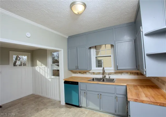 Photo 2 of Single family home for sale at 1206 24th Street NE, Canton, OH 44714 | MLS# 5257295 | Listing updated on 2026-10-30