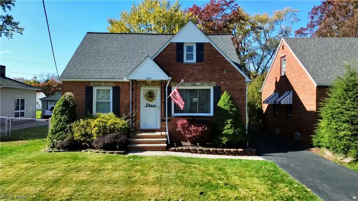 Single family home for sale at 1584 Winchester Rd, Cleveland, OH 44124 | MLS# 5257250