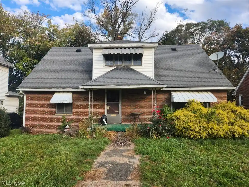 Single family home for sale at 485 Allenford St, Akron, OH 44314 | MLS# 5257063