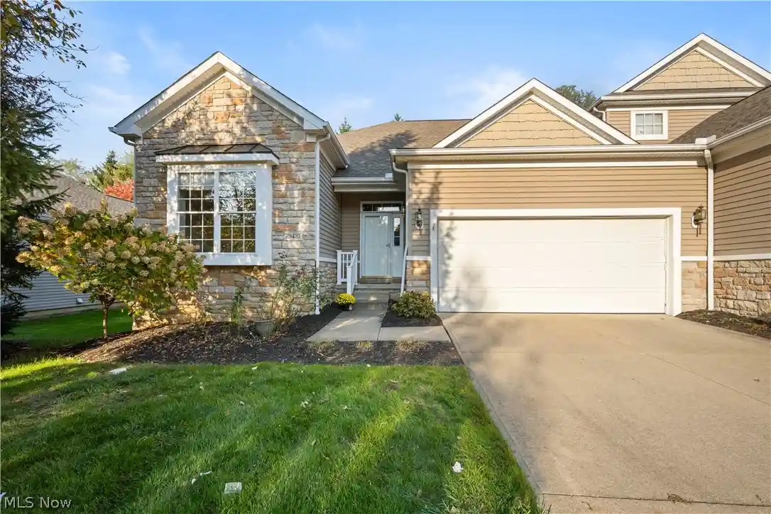Photo 1 of Condo for sale at 29427 Hummingbird Cir #39, Westlake, OH 44145 | MLS# 5256674 | Listing updated on 2026-10-30