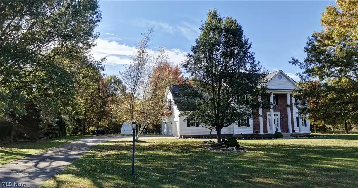Single family home for sale at 2390 Auberry Dr, Green, OH 44312 | MLS# 5257332