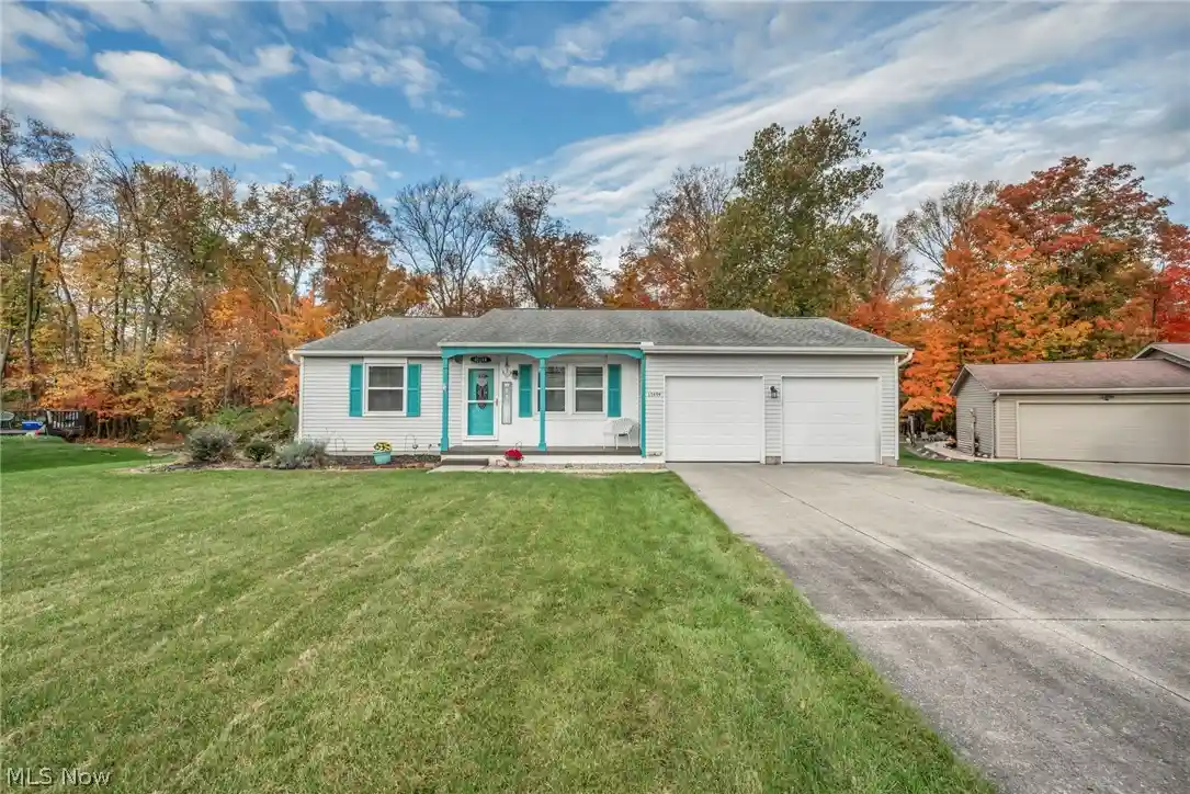 Photo 1 of Single family home for sale at 15659 Bittersweet Ct, Strongsville, OH 44136 | MLS# 5257046 | Listing updated on 2026-10-30