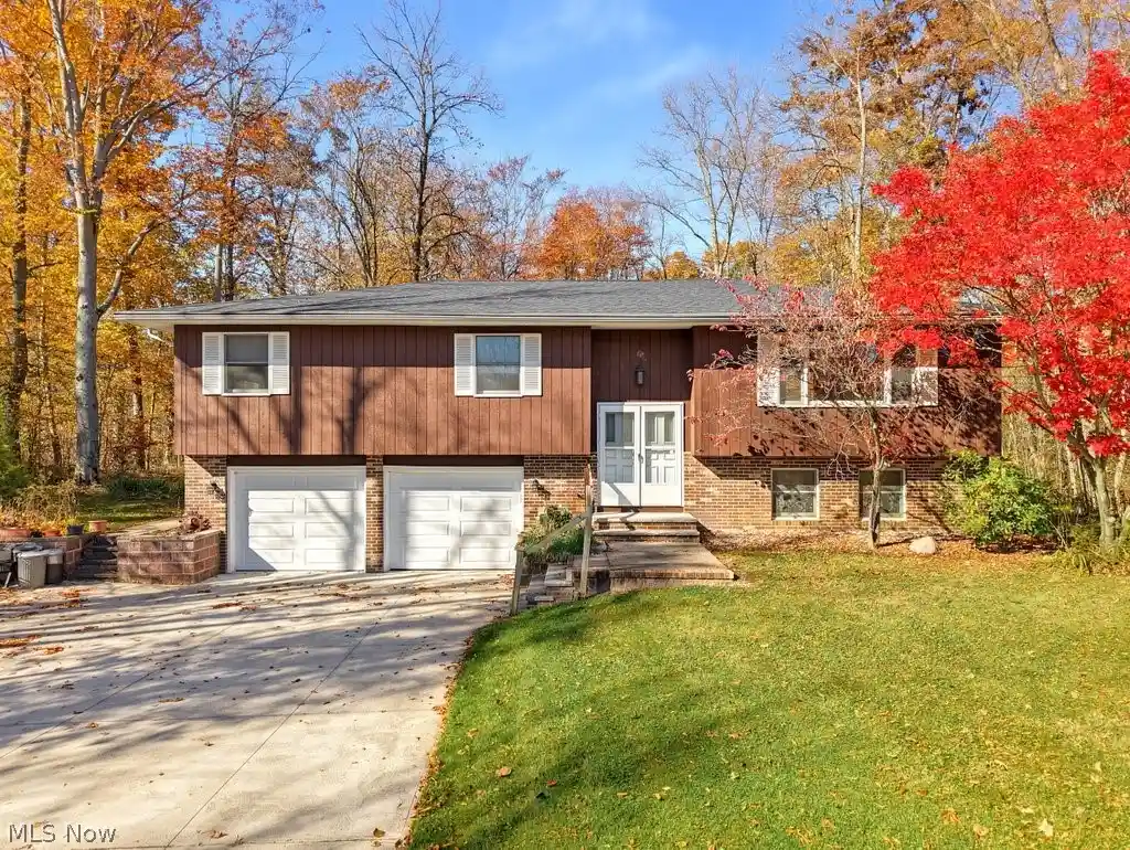Photo 1 of Single family home for sale at 15678 Auburn Rd, Newbury, OH 44065 | MLS# 5256288 | Listing updated on 2026-10-30