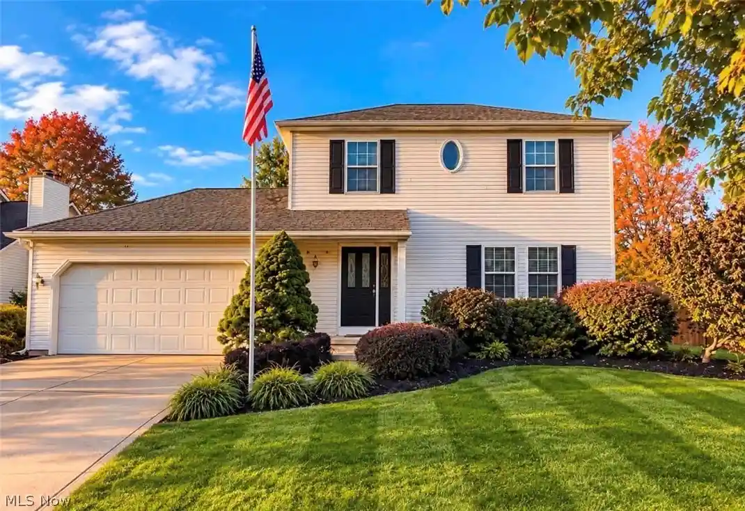 Single family home for sale at 204 Finch Dr, Elyria, OH 44035 | MLS# 5257306