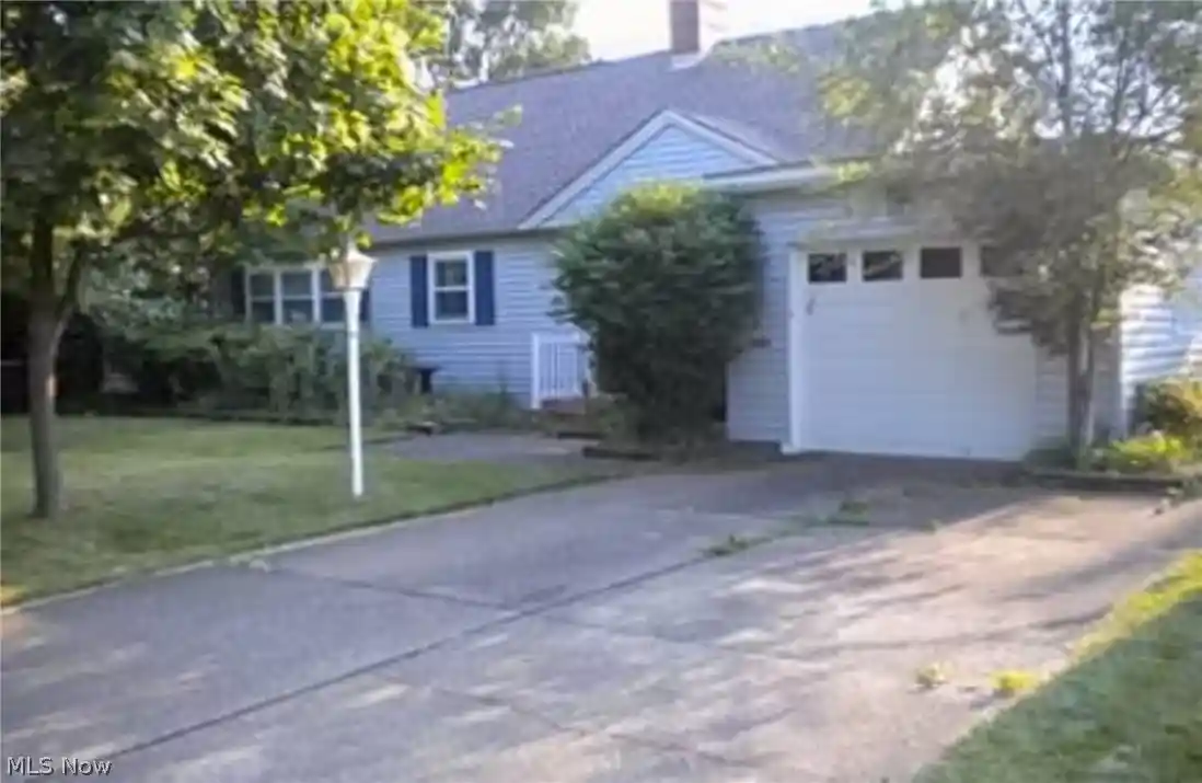 Single family home for sale at 225 Grandview Ave NW, Canton, OH 44708 | MLS# 5257436
