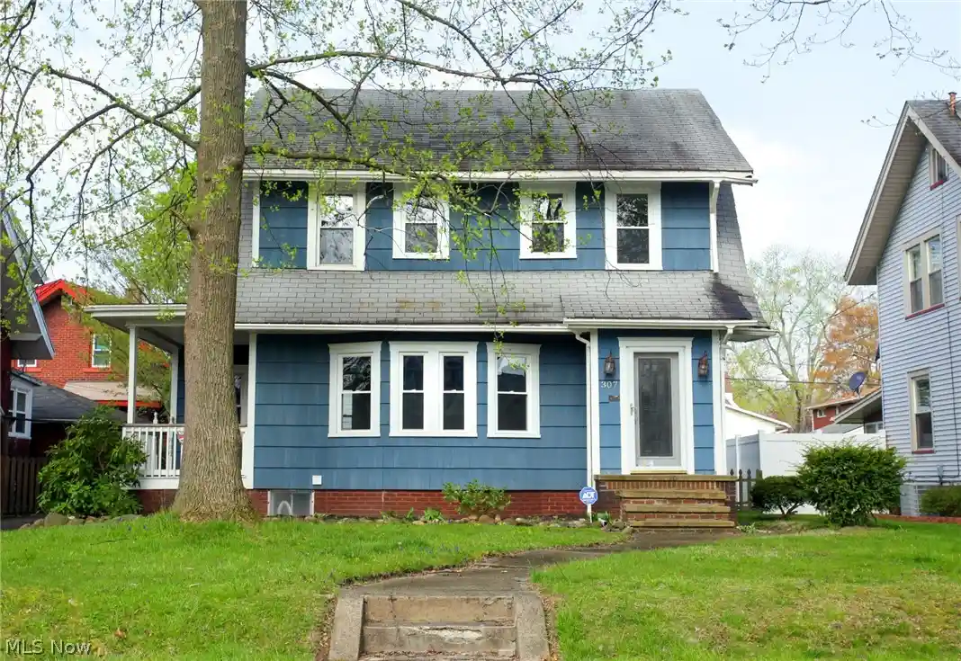 Single family home for sale at 307 Bellflower Ave NW, Canton, OH 44708 | MLS# 5257441