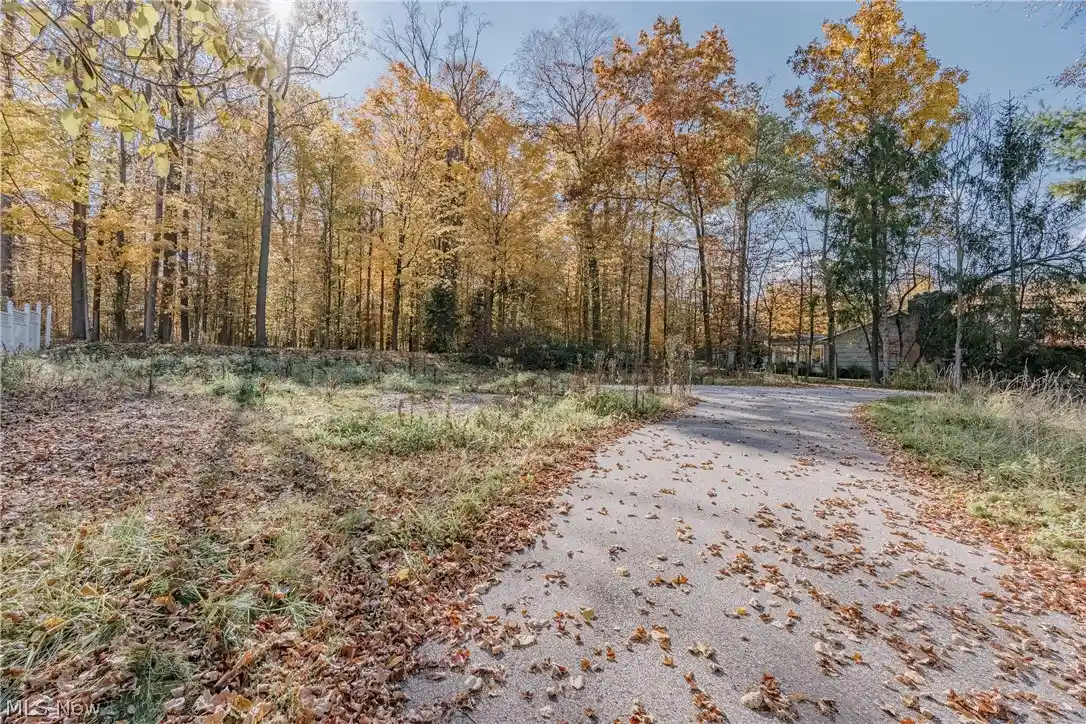 Photo 1 of Land for sale at 29276 Bolingbrook Rd, Cleveland, OH 44124 | MLS# 5256458 | Listing updated on 2026-10-30