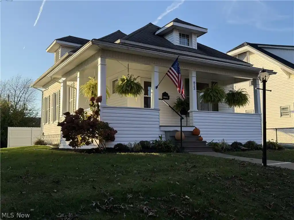 Photo 1 of Single family home for sale at 823 Oakland Blvd, Cambridge, OH 43725 | MLS# 5257243 | Listing updated on 2026-10-30