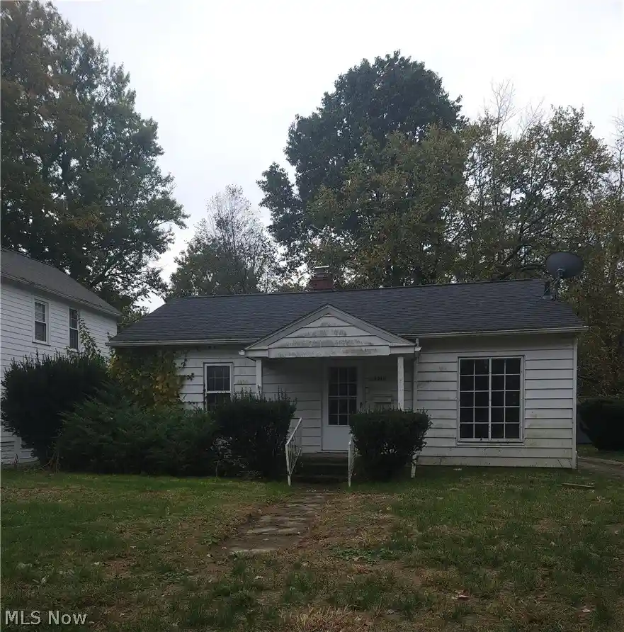 Single family home for sale at 1510 Edgemoor Ave, Akron, OH 44313 | MLS# 5257265
