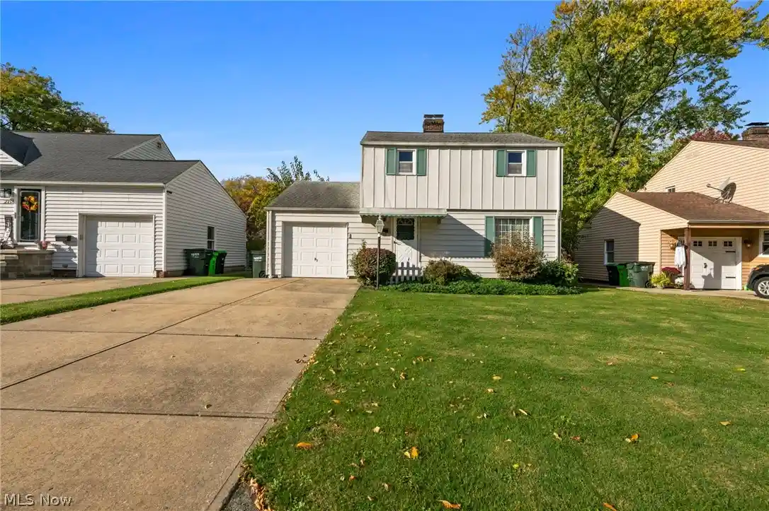 Single family home for sale at 2150 Buena Vista Dr, Wickliffe, OH 44092 | MLS# 5257536